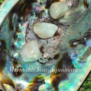 Aquamarine Gemstones